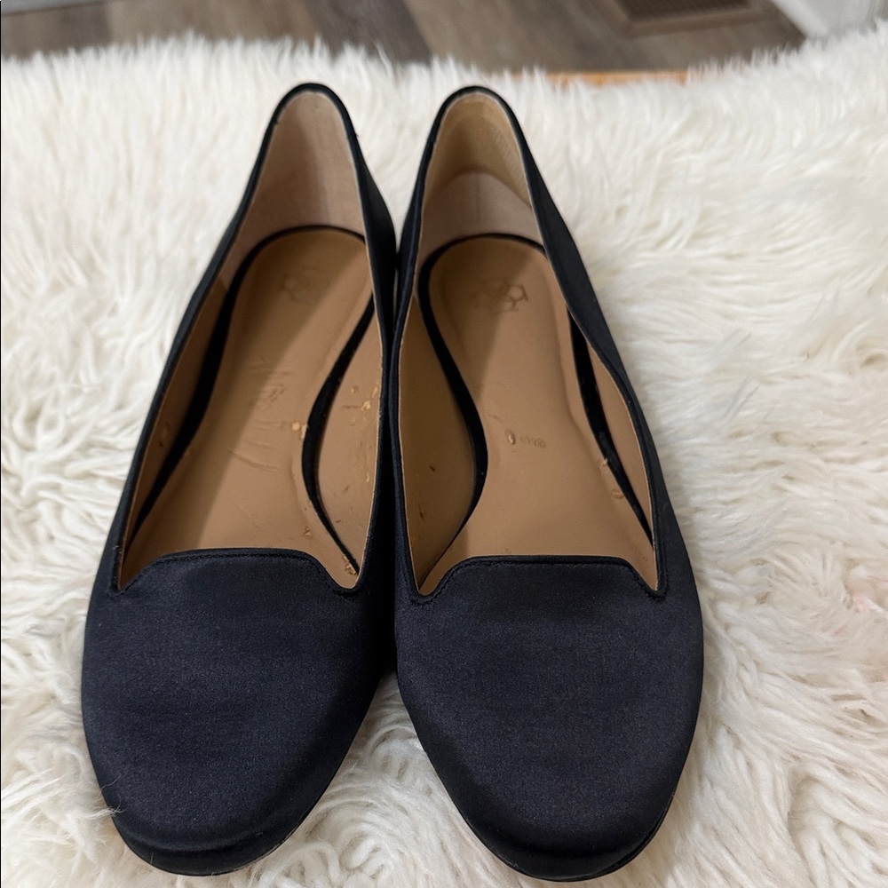 Ann Taylor Classic Black Flats